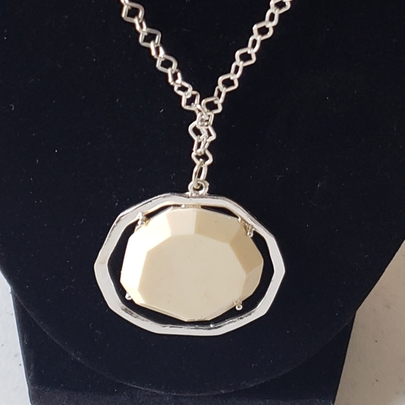 FASHION JEWELRY NECLACES - Picture 2 of 2